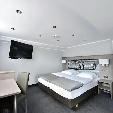 Gt3 Sportliche Hotel 2*