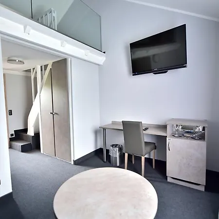 Gt3 Hotel Honerath