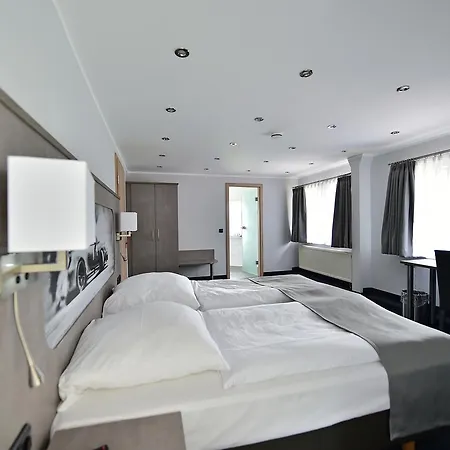 Gt3 Sportliche Hotel